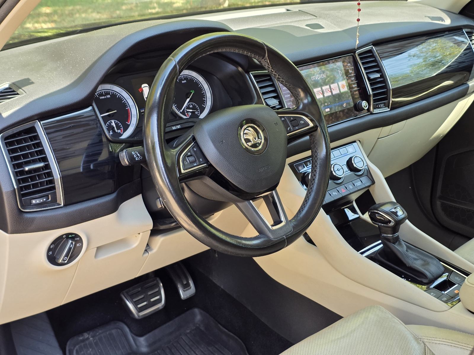Škoda Kodiaq 2,0 TDI 4×4 DSG PREMIUM ● HR AUTO - PANO, AMBI, MEMORIJA, fotografija 11