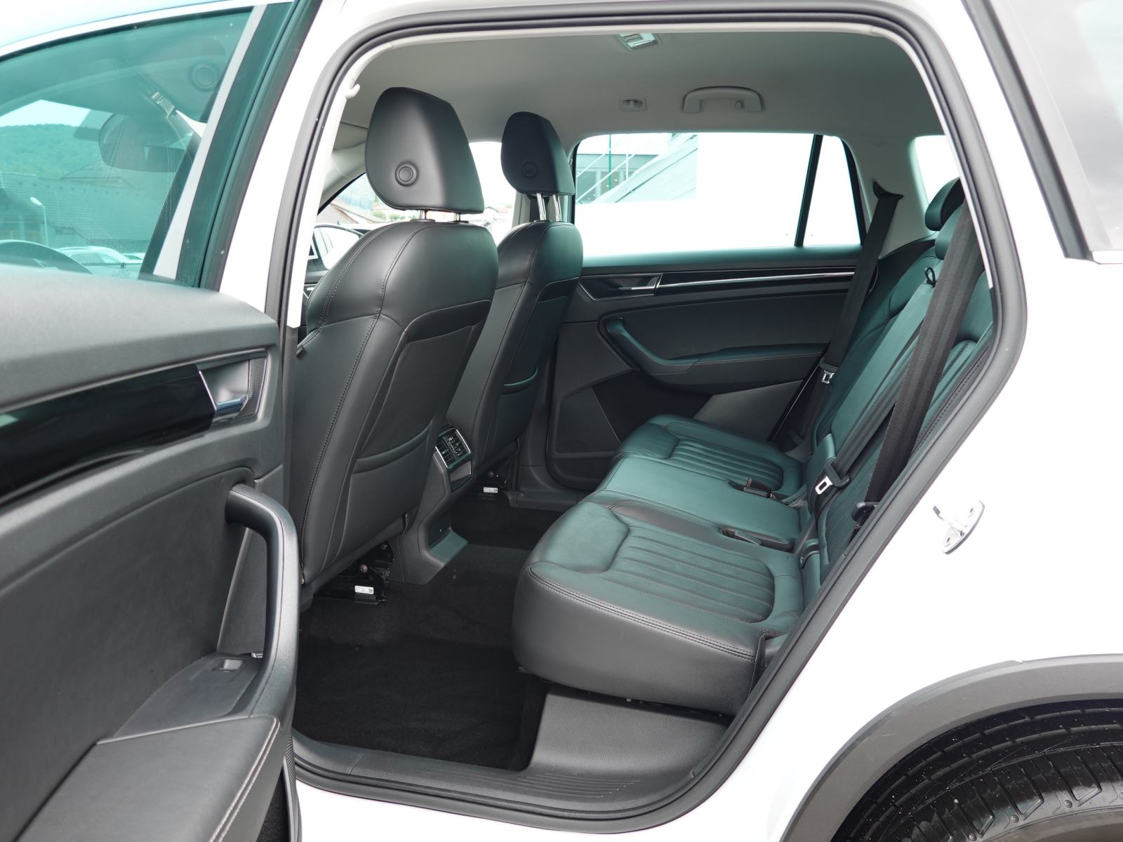 Škoda Kodiaq 2.0 TDI 4x4 L K DSG+MATRIX+ACC+360°KAMERA+MEMORY, fotografija 10