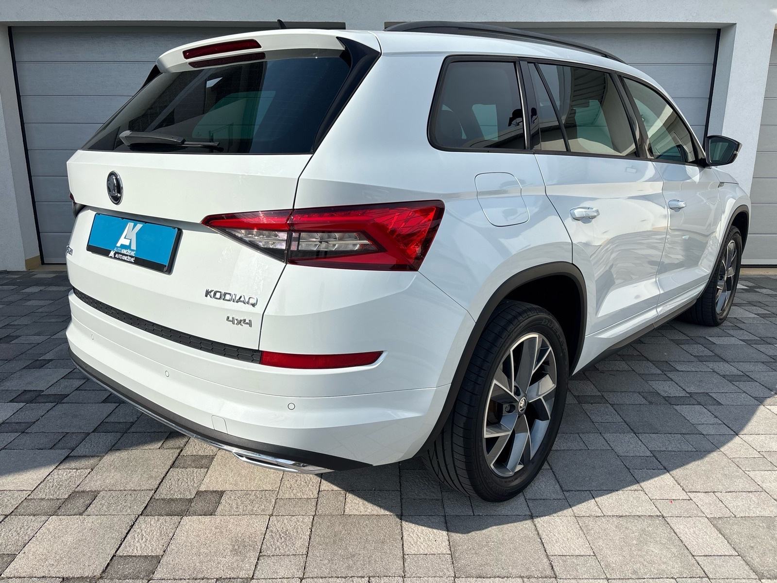 Škoda Kodiaq 2,0 TDI automatik 4X4•Sportline•Leasing bez učešća•, fotografija 8