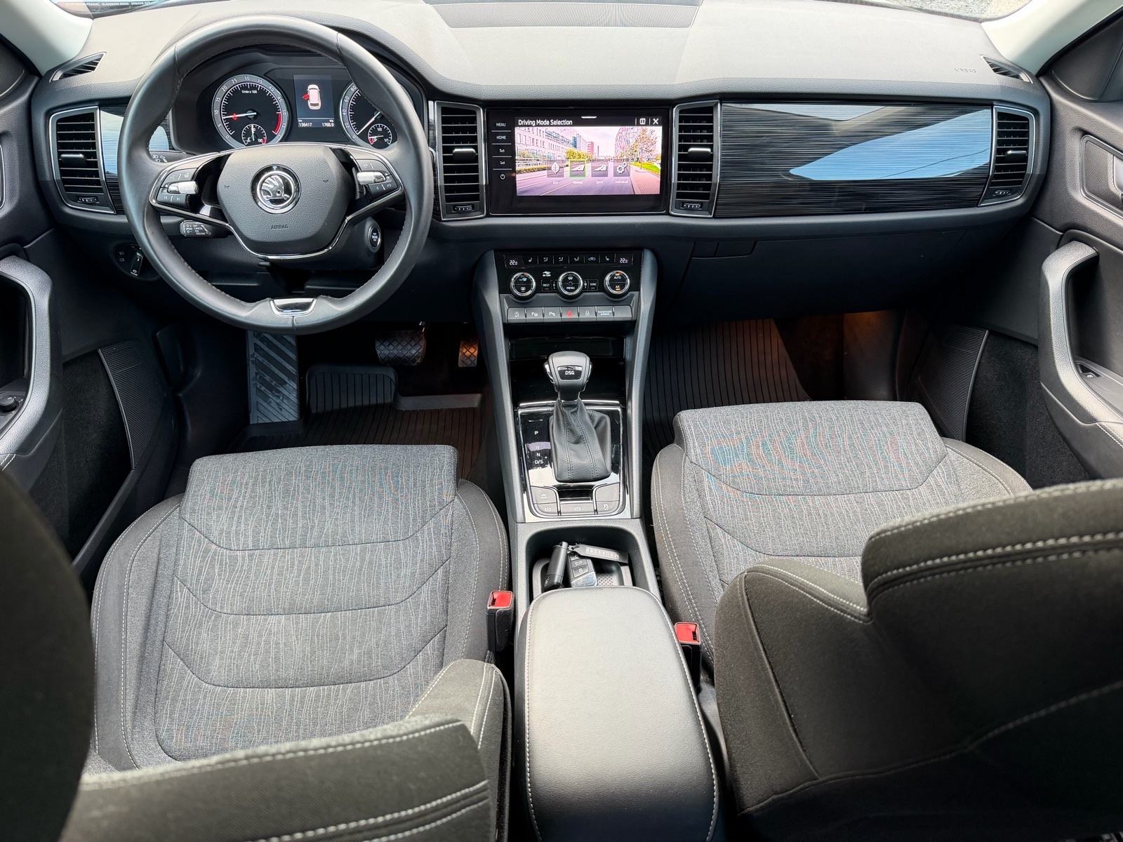 Škoda Kodiaq 2,0 TDI automatik/kamera/keyless/xenon/led/navigacija, fotografija 12