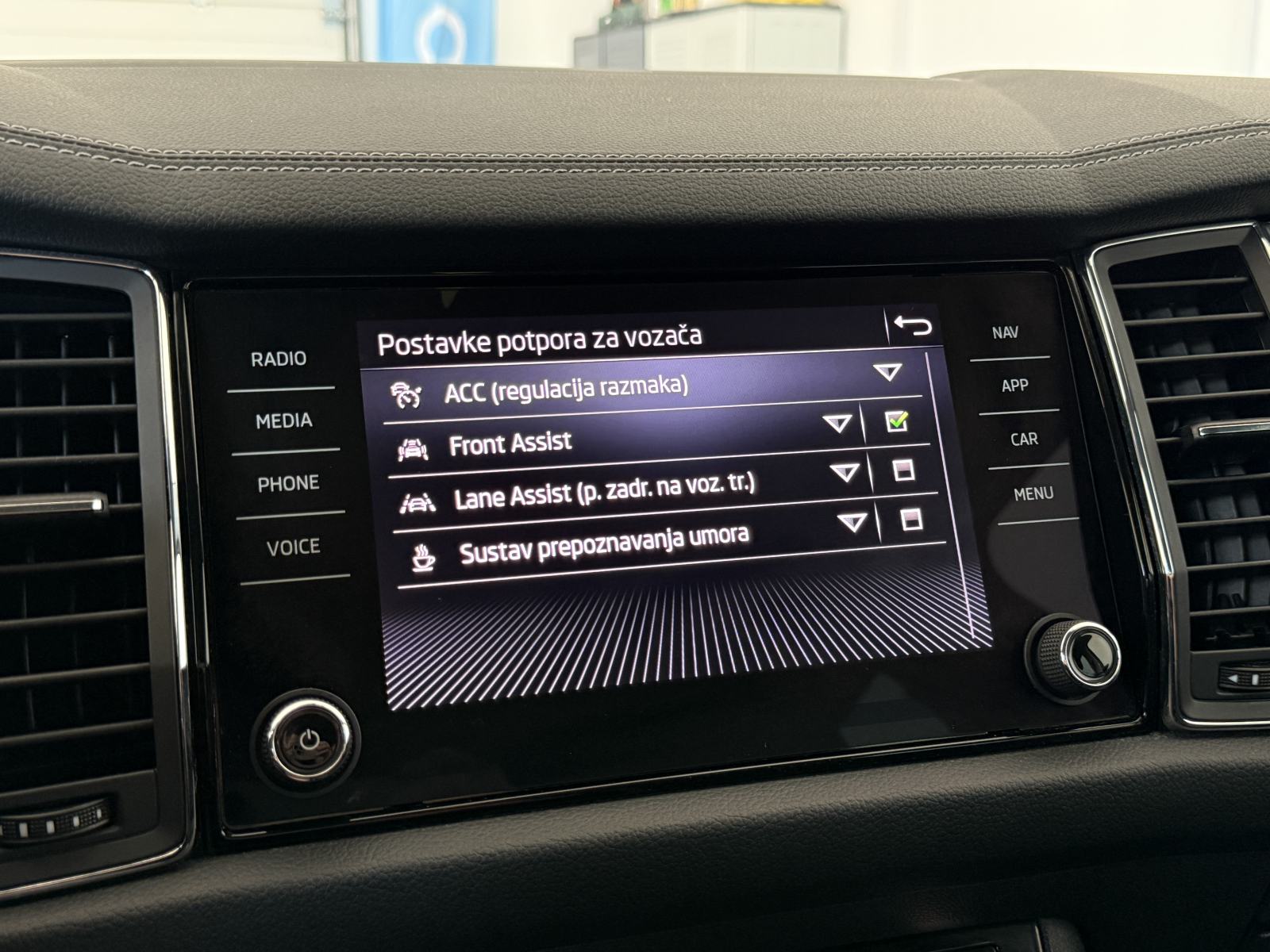 Škoda Kodiaq 2,0 TDI DSG •ACC•KAMERA•JAMSTVO 24MJ•LEASING 0% UČEŠĆA, fotografija 19