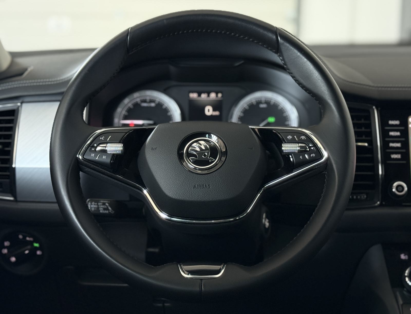 Škoda Kodiaq 2,0 TDI DSG •7 SJEDALA•4X4•JAMSTVO 24MJ•LEASING 0% UČEŠĆA, fotografija 10