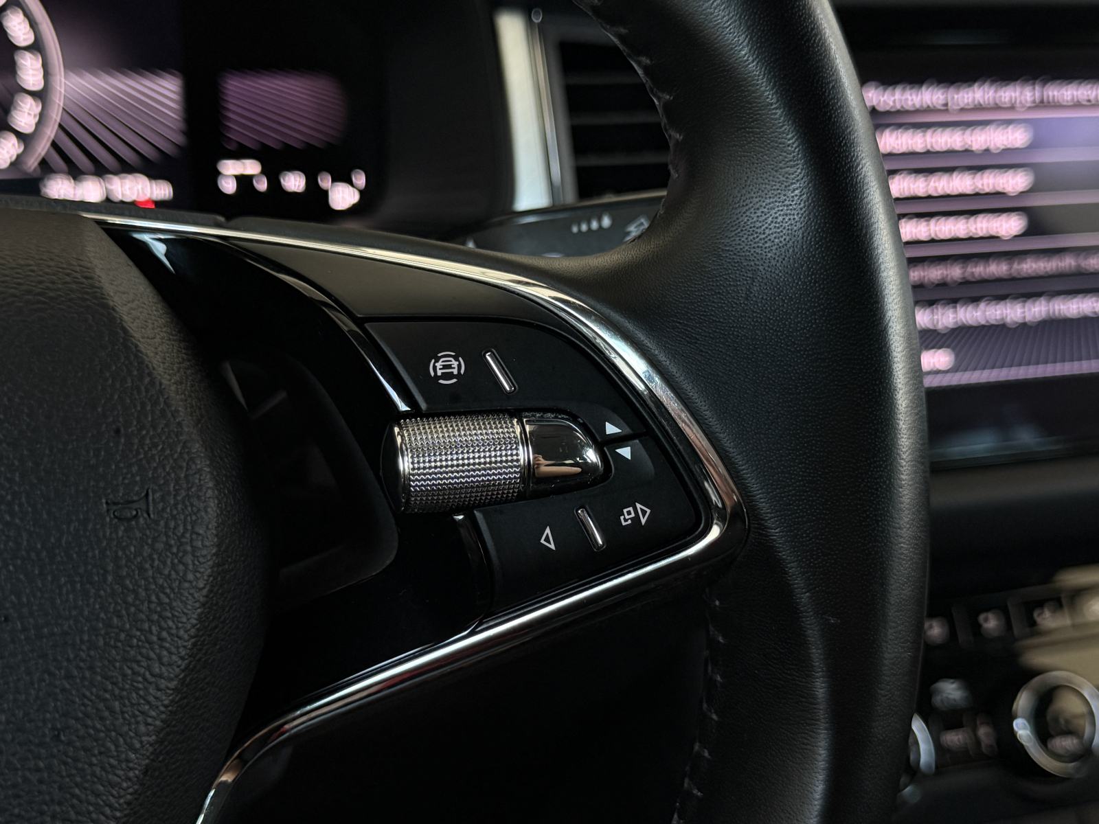 Škoda Kodiaq 2,0 TDI DSG •7 SJEDALA•ACC•JAMSTVO 24MJ•LEASING 0% UČEŠĆA, fotografija 9