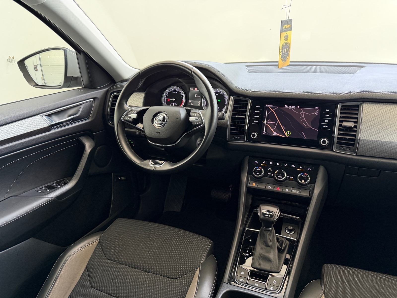 Škoda Kodiaq 2,0 TDI DSG, 7 SJEDALA, 4X4, JAMSTVO 24, LEASING 0 UČEŠĆA, fotografija 9