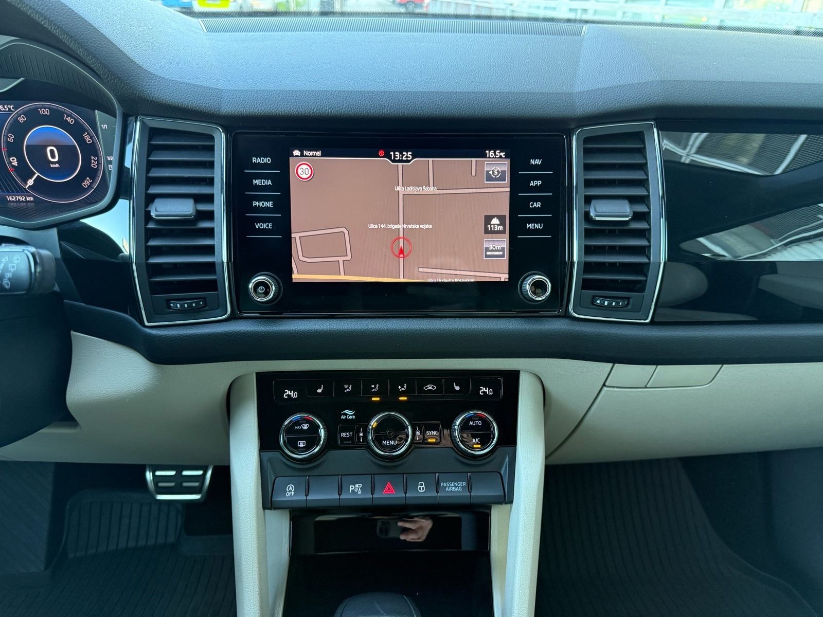 Škoda Kodiaq 2.0 TDI DSG 7 SJEDALA LAURIN&KLEMENT VIRTUAL°KOŽA°LEASING, fotografija 14