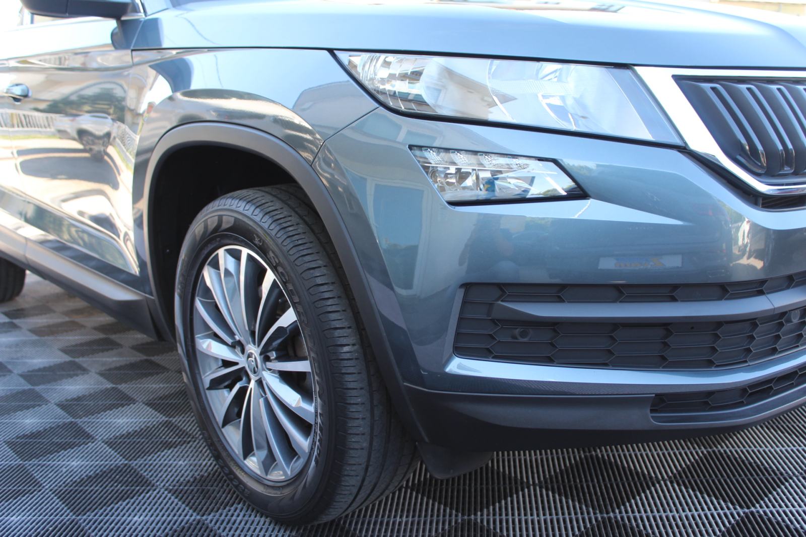Škoda Kodiaq 2.0 TDI DSG, ALU 18", NAVIGACIJA, KOŽA, KAMERA, GARANCIJA, fotografija 15