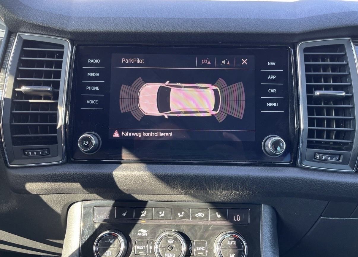Škoda Kodiaq 2.0 TDI - DSG - GRIJANJE SJEDALA - NAVIGACIJA - LEASING, fotografija 11