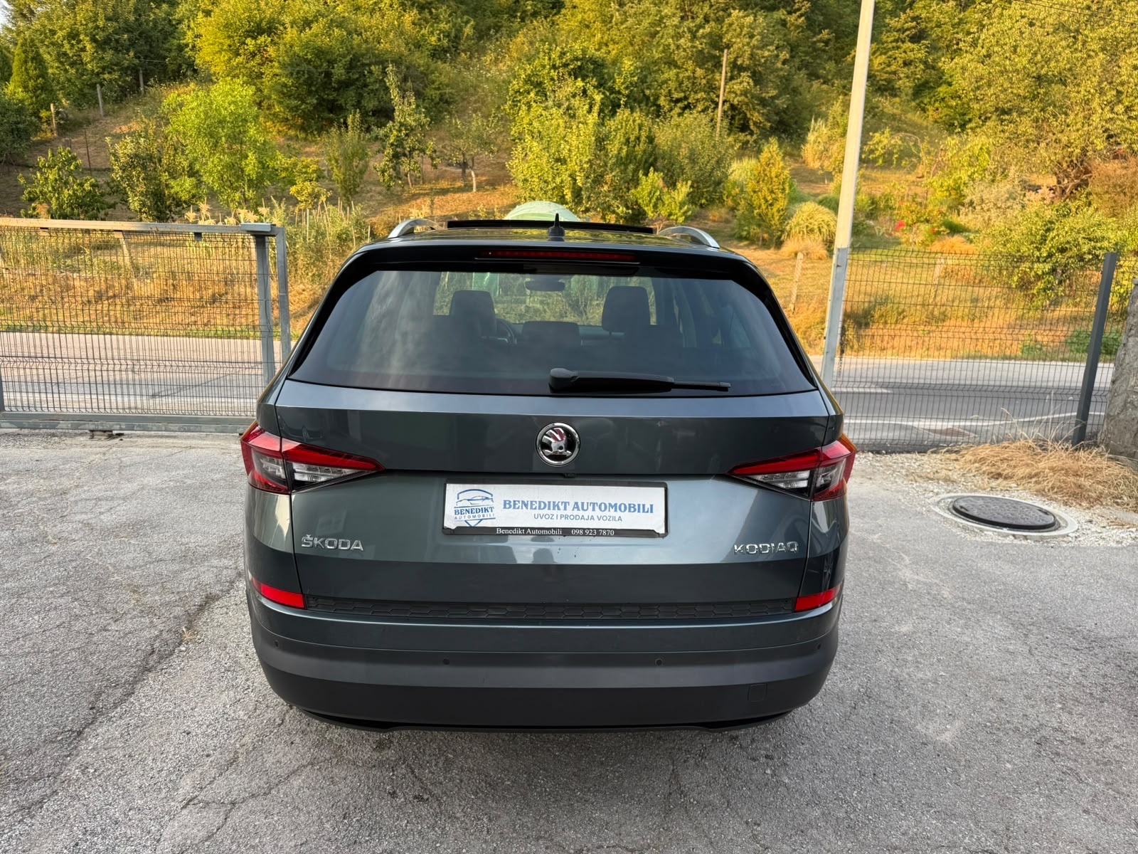 Škoda Kodiaq 2,0 TDI DSG — panorama — kamera 360 — 7 sjedala, fotografija 4