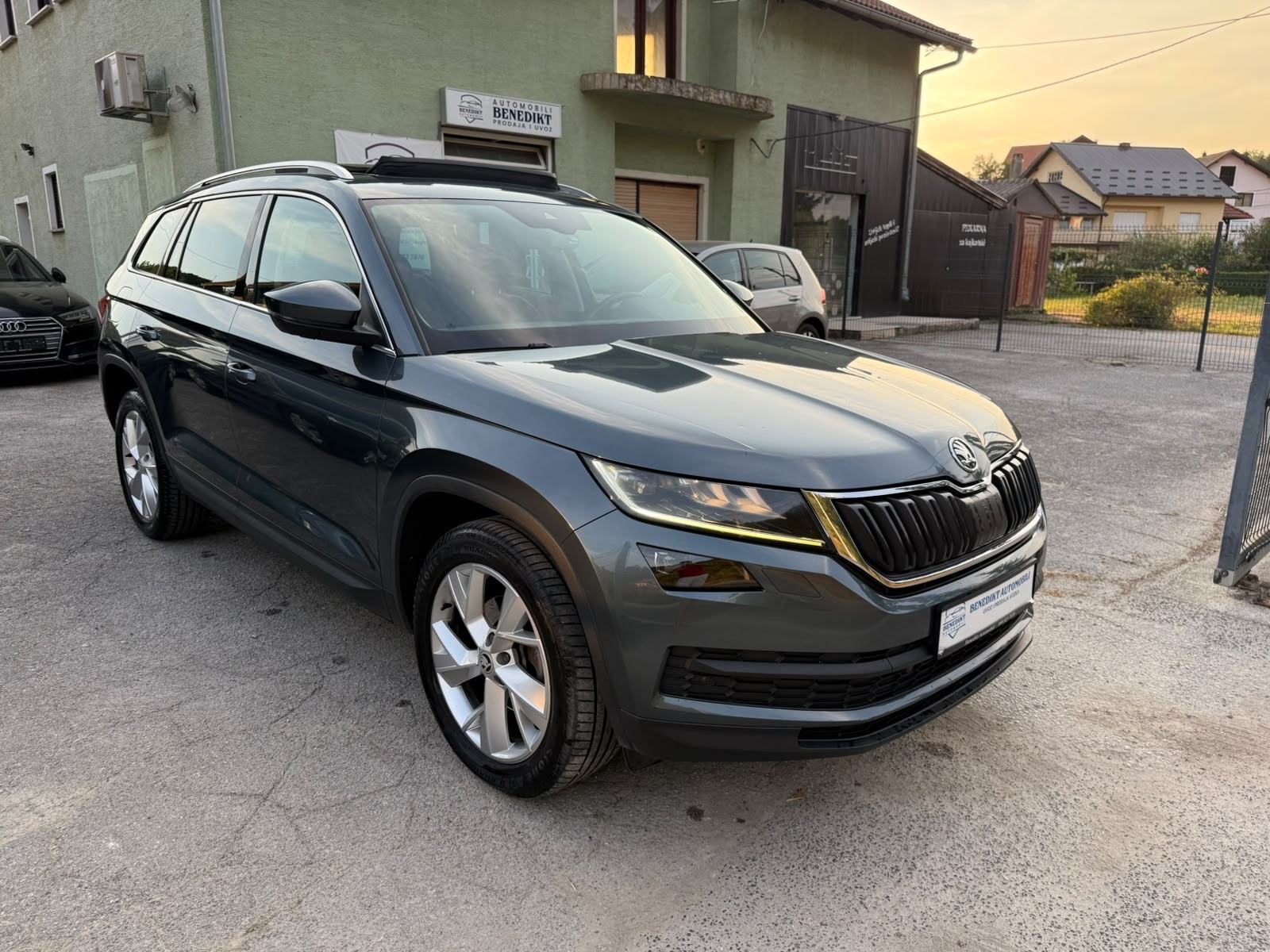 Škoda Kodiaq 2,0 TDI DSG — panorama — kamera 360 — 7 sjedala, fotografija 2