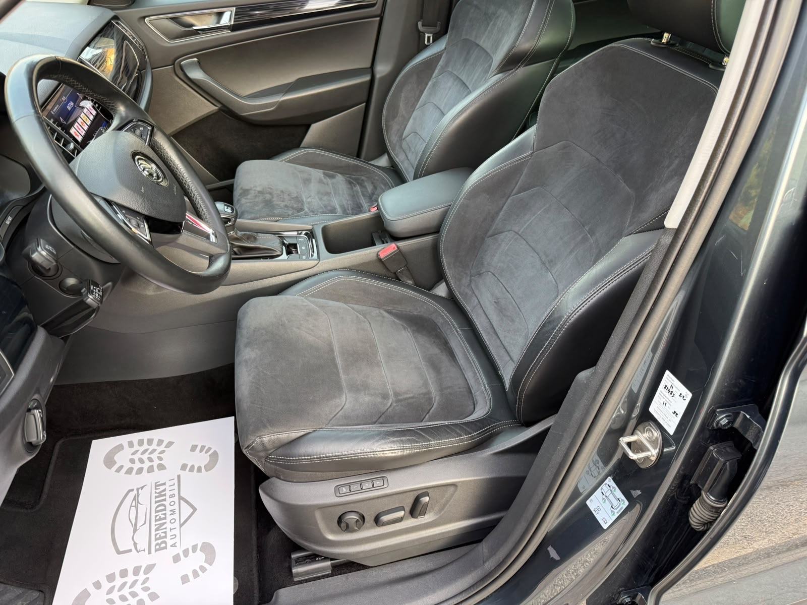 Škoda Kodiaq 2,0 TDI DSG — panorama — kamera 360 — 7 sjedala, fotografija 14