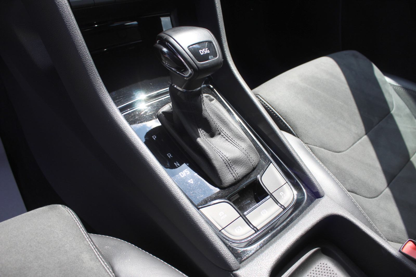 Škoda Kodiaq 2.0 TDI DSG PREMIUM,LED, KOŽA, NAVI, GARANCIJA, NIJE UVOZ, fotografija 14