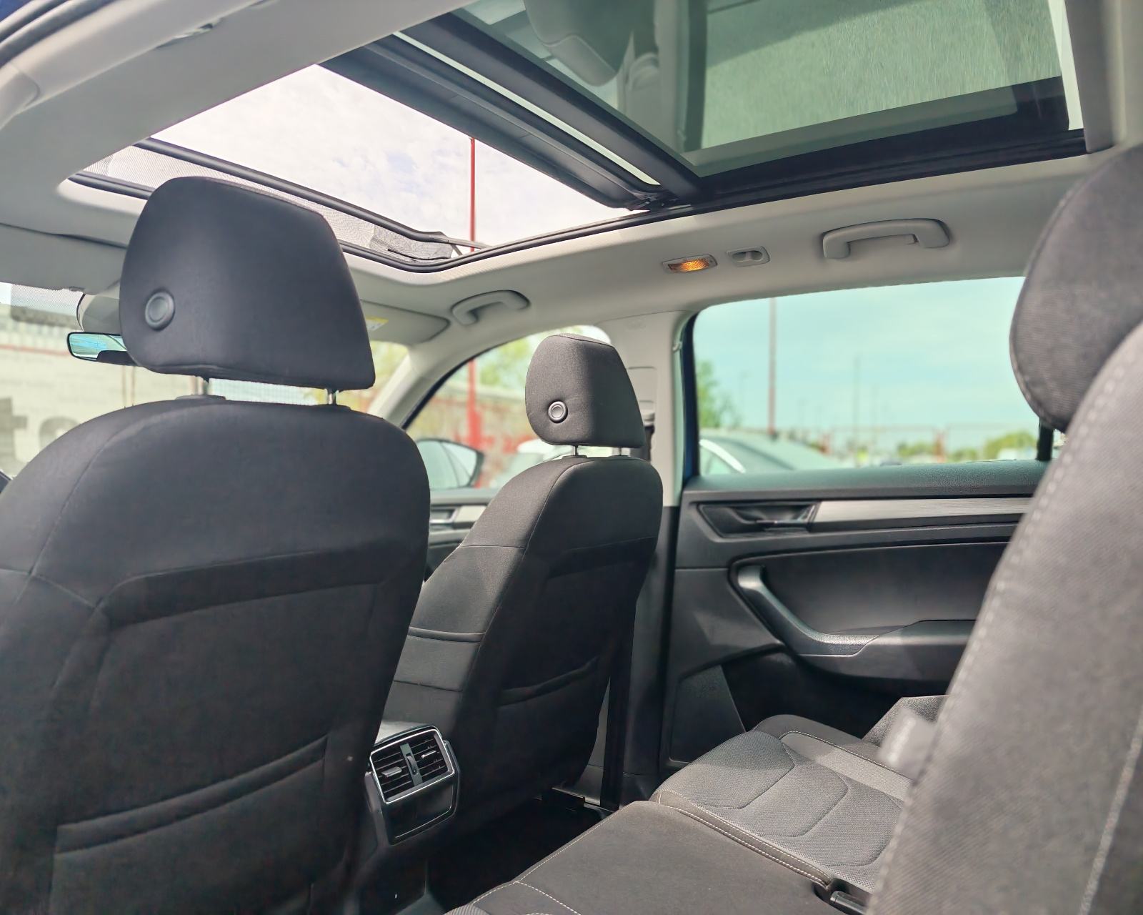 Škoda Kodiaq 2,0 TDI DSG*Sport,Navi,Kamera,Panorama,7 sjedala,Alu"17*, fotografija 8