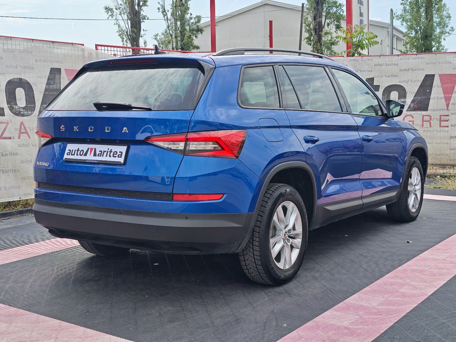 Škoda Kodiaq 2,0 TDI DSG*Sport,Navi,Kamera,Panorama,7 sjedala,Alu"17*, fotografija 16