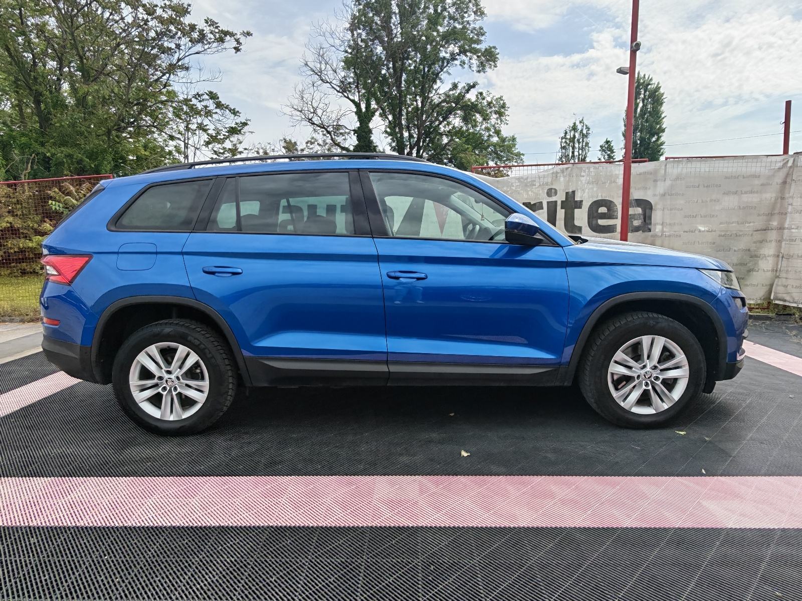 Škoda Kodiaq 2,0 TDI DSG*Sport,Navi,Kamera,Panorama,7 sjedala,Alu"17*, fotografija 19