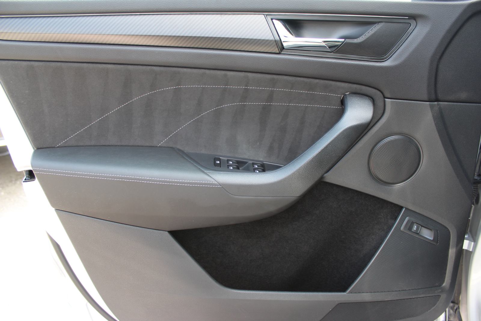 Škoda Kodiaq 2.0 TDI DSG SPORTLINE, LED, ALU 19", KOŽA, NAVI,GARANCIJA, fotografija 15