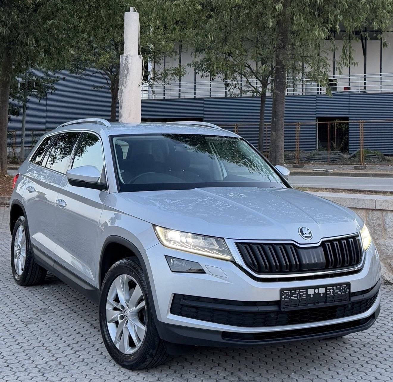 ŠKODA KODIAQ 2.0 TDI_DSG ~ STYLE ~ LED,KAMERA,KEYLESS,NAVI, fotografija 1