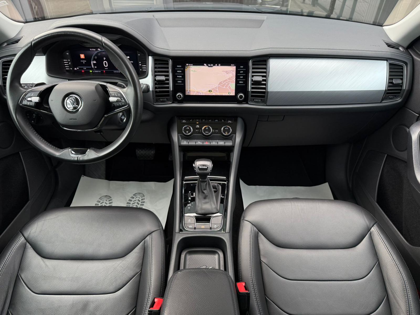 Škoda Kodiaq 2.0 TDI DSG °VIRTUAL°PANORAMA°JAMSTVO°LEASING BEZ UČEŠĆA, fotografija 9