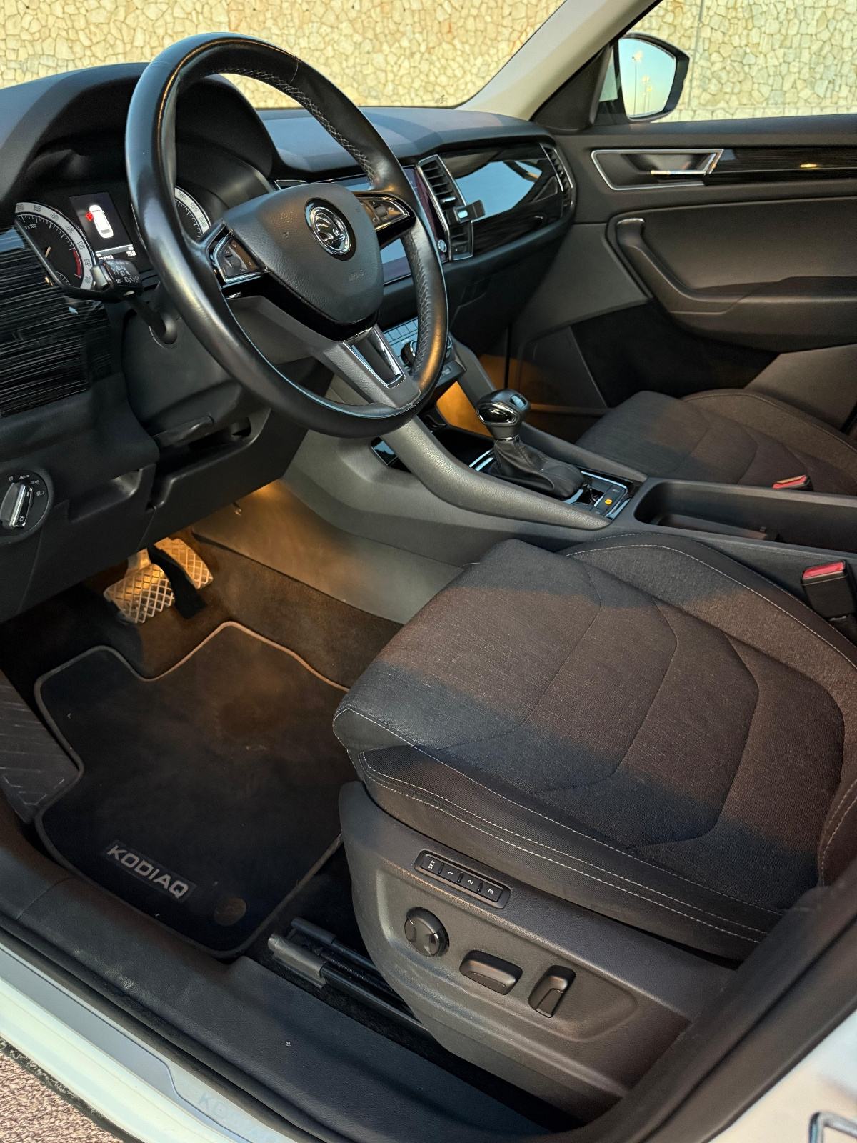 Škoda Kodiaq 2.0 TDI DSG XENON, NAVI, KEYLESS automatik, fotografija 10