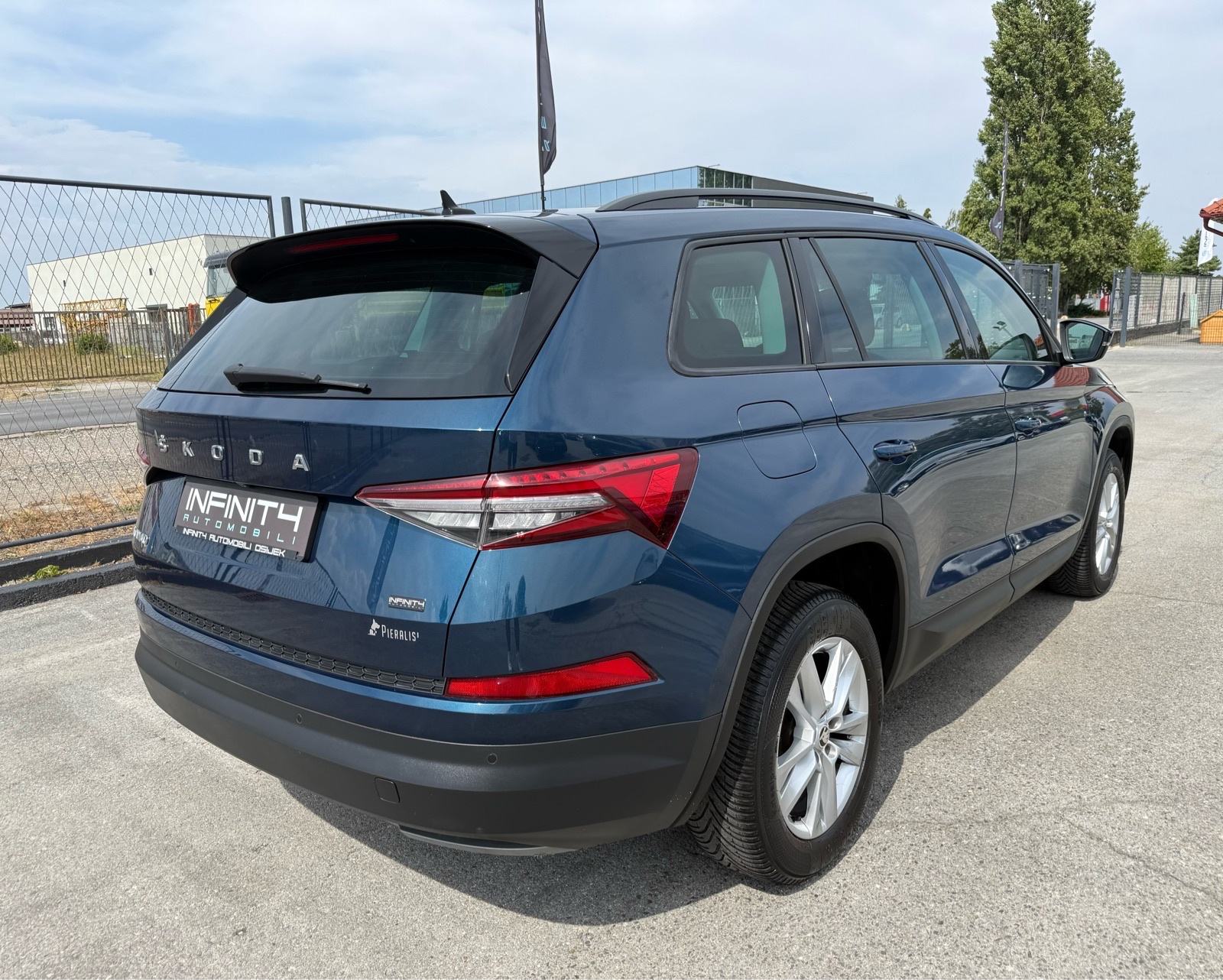 Škoda Kodiaq 2,0 TDI LEASING RATA 343€, 7 SJEDALA, AUTOMAT,REG:08/2027, fotografija 7