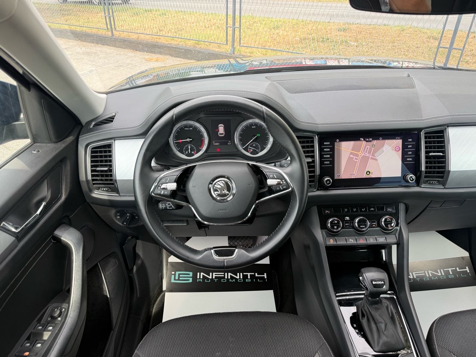 Škoda Kodiaq 2,0 TDI LEASING RATA 343€, 7 SJEDALA, AUTOMAT,REG:08/2027, fotografija 14