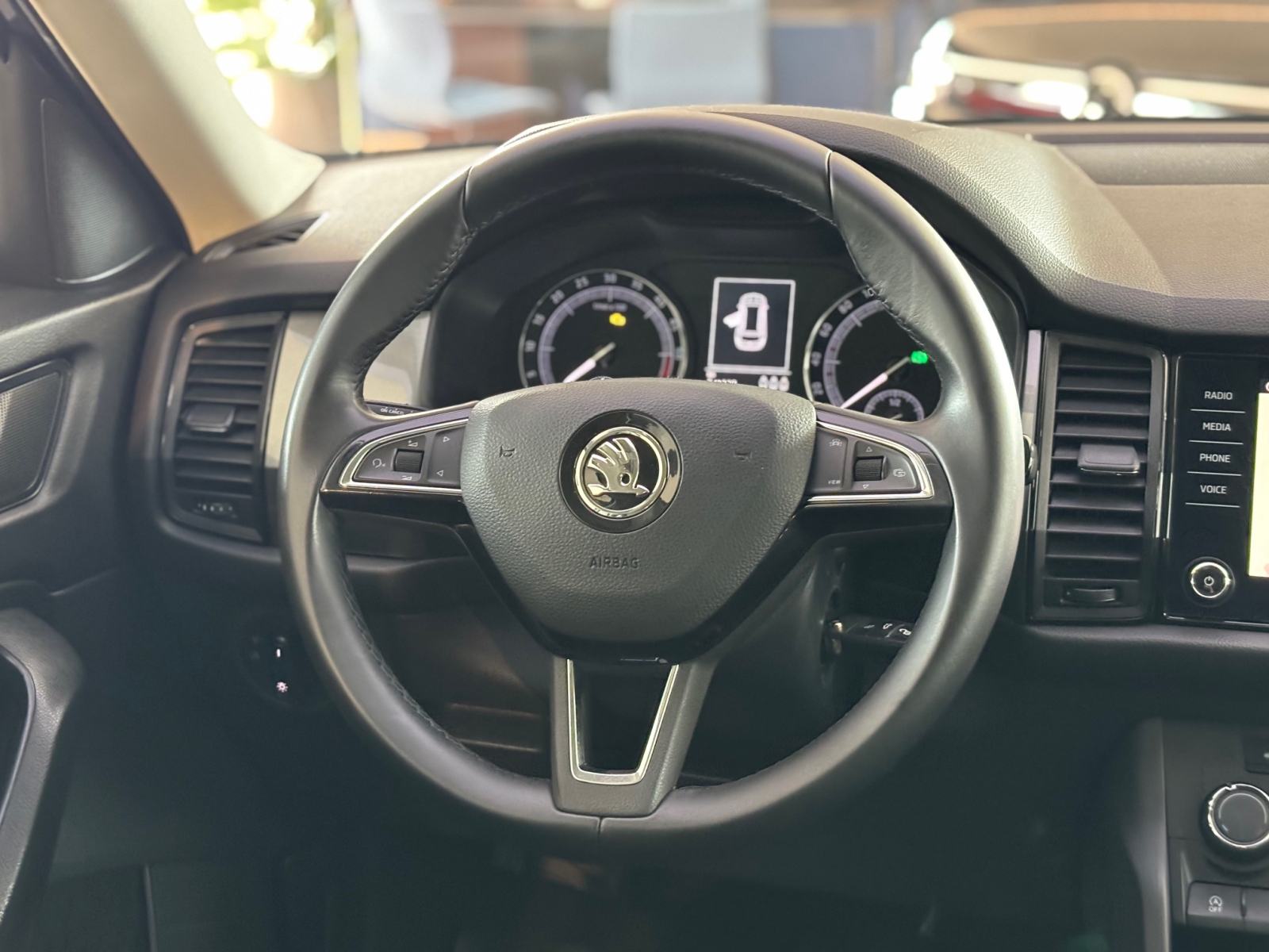 Škoda Kodiaq 2.0 TDI DSG Ambition - Front Assist, navigacija, fotografija 12