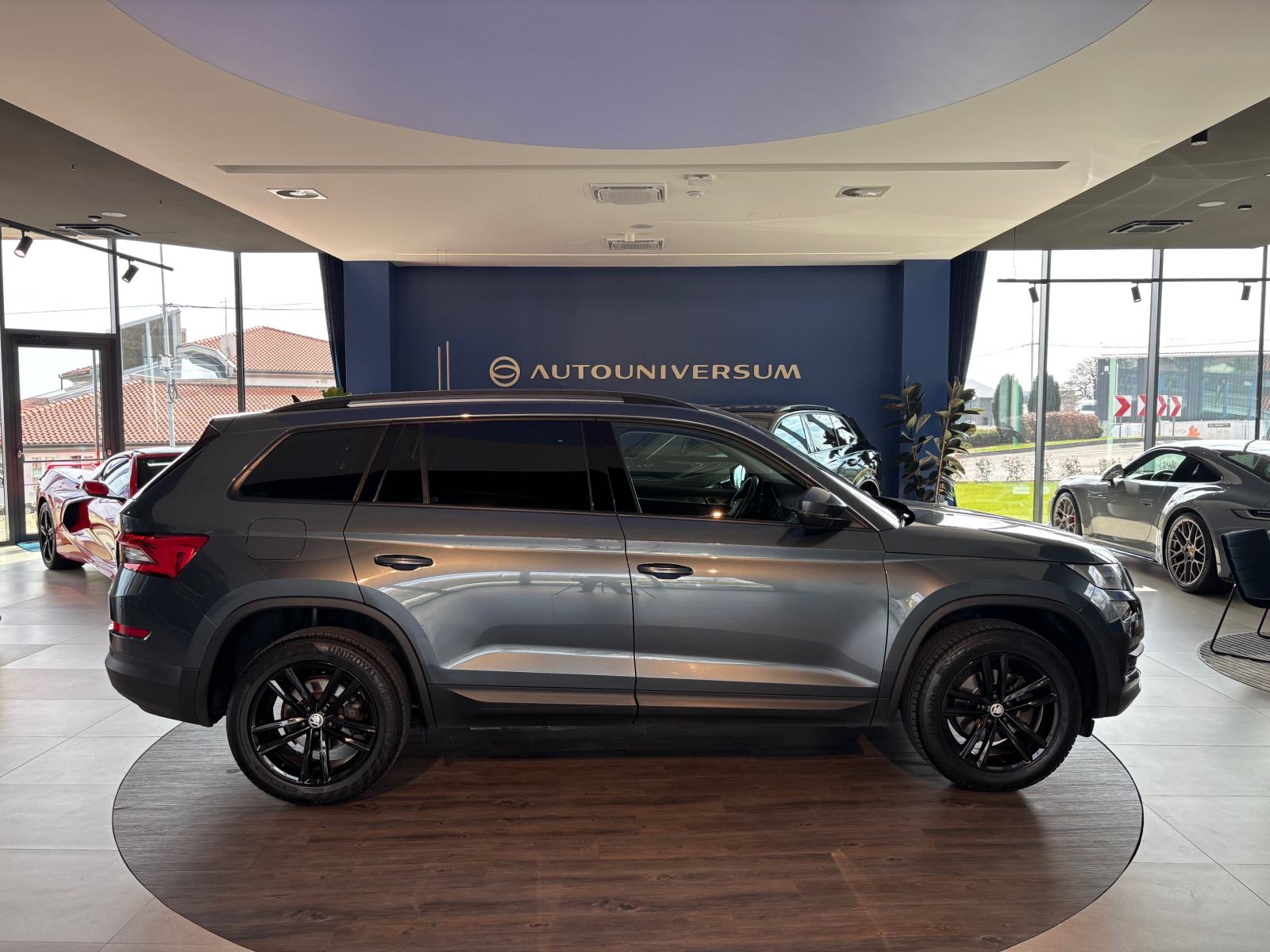 Škoda Kodiaq 2.0 TDI DSG Ambition - Front Assist, navigacija, fotografija 6