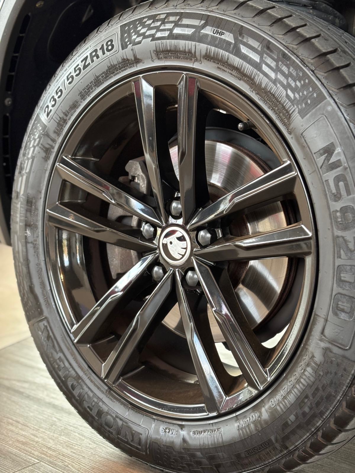 Škoda Kodiaq 2.0 TDI DSG Ambition - Front Assist, navigacija, fotografija 17