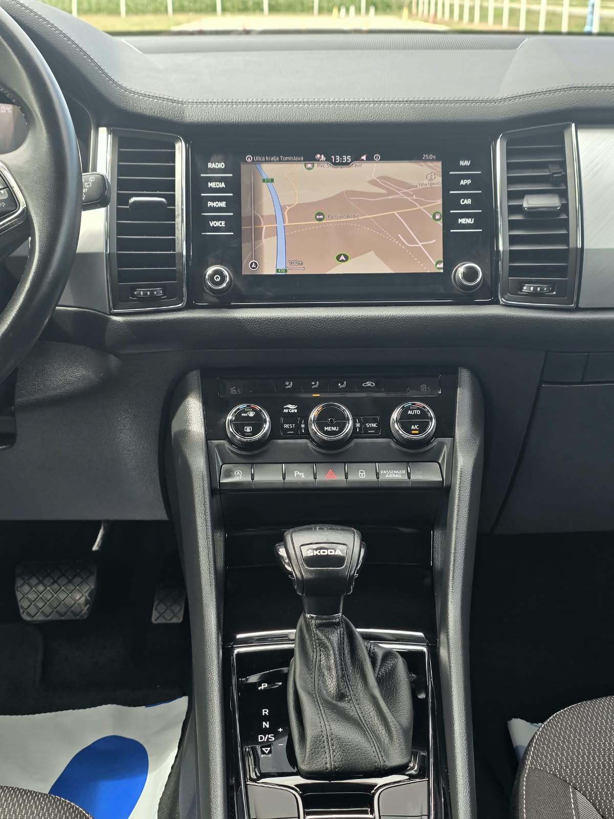 Škoda Kodiaq 2.0 TDI DGS 2023g ❗️LEASING BEZ UČEŠĆA❗ 7 SJEDALA✅U PDV-u, fotografija 16