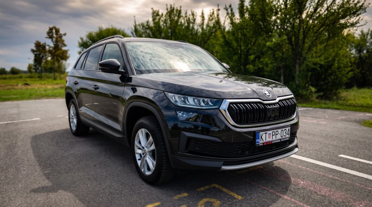 Škoda Kodiaq 2.0 TDI DGS 2023g ❗️LEASING BEZ UČEŠĆA❗ 7 SJEDALA✅U PDV-u, fotografija 4