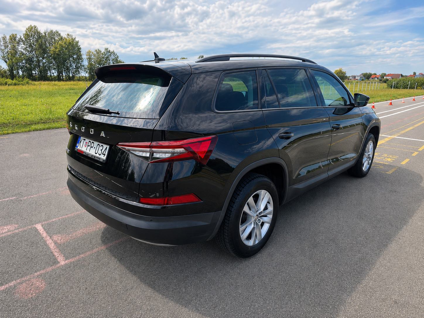 Škoda Kodiaq 2.0 TDI DGS 2023g ❗️LEASING BEZ UČEŠĆA❗ 7 SJEDALA✅U PDV-u, fotografija 6