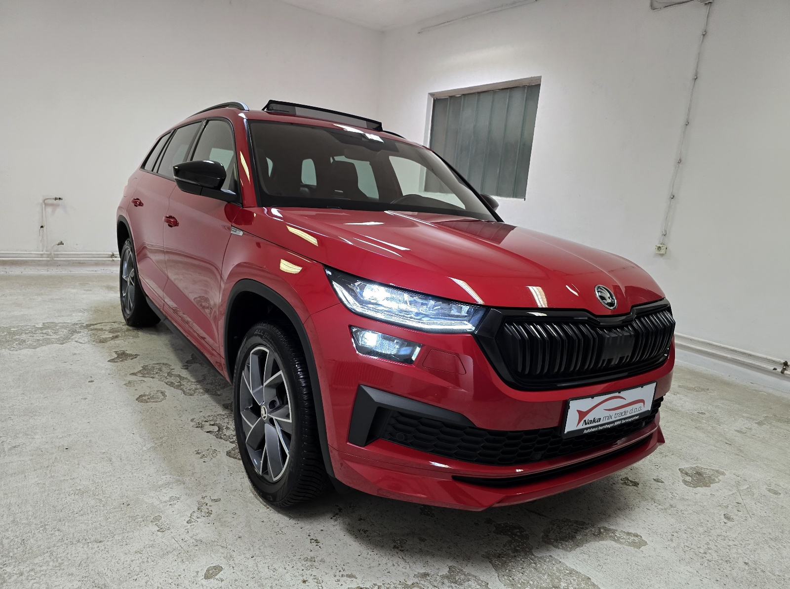 Škoda Kodiaq 2.0 TDI *SPORTLINE* 2023. DSG/MATRIX/PANO/KAM/AMB/VIRTUAL, fotografija 9