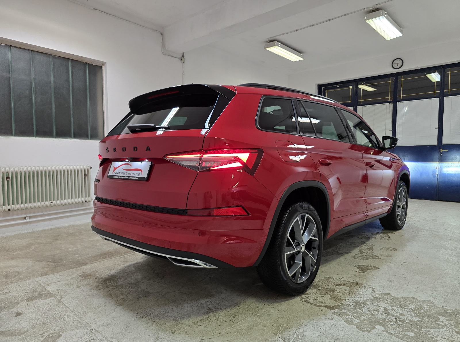 Škoda Kodiaq 2.0 TDI *SPORTLINE* 2023. DSG/MATRIX/PANO/KAM/AMB/VIRTUAL, fotografija 7