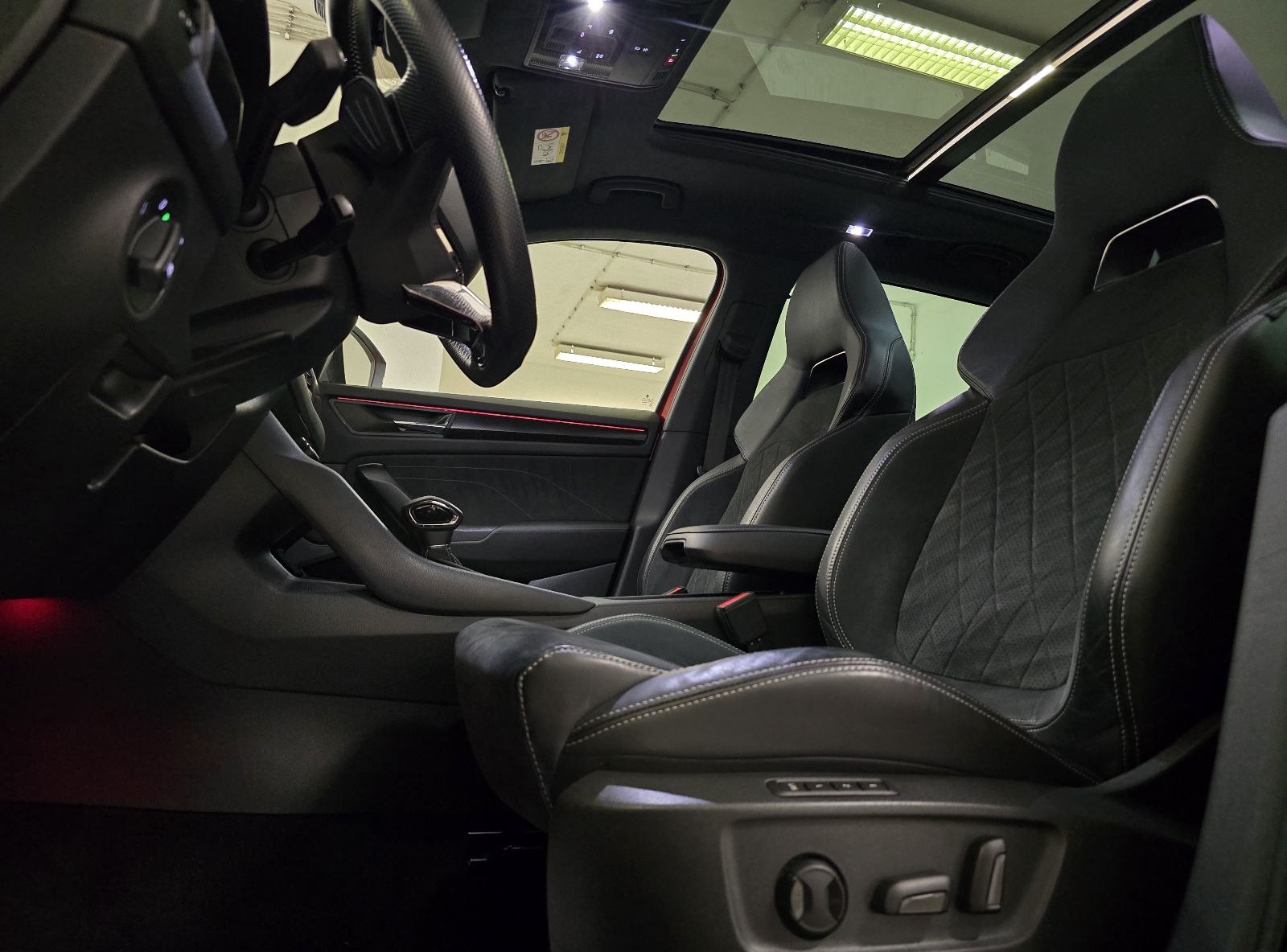 Škoda Kodiaq 2.0 TDI *SPORTLINE* 2023. DSG/MATRIX/PANO/KAM/AMB/VIRTUAL, fotografija 15
