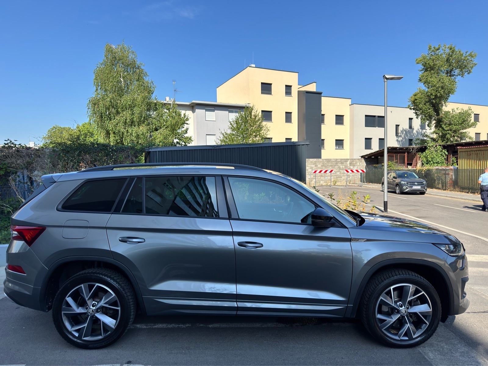Škoda Kodiaq 2.0 TDI*SPORTLINE*7 SICEVA*VIRTUAL*AMBI*KAM*MATRIX*19”TOP, fotografija 9