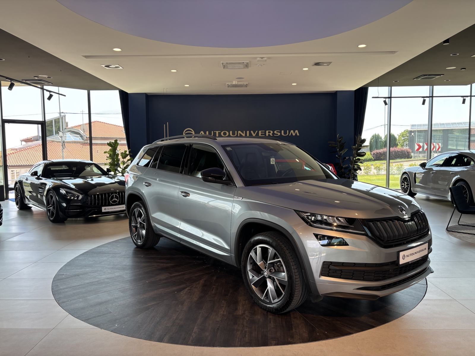 Škoda Kodiaq 2.0 TDI SportLine DSG - LED, koža, kamera, CANTON, alu 19, fotografija 2
