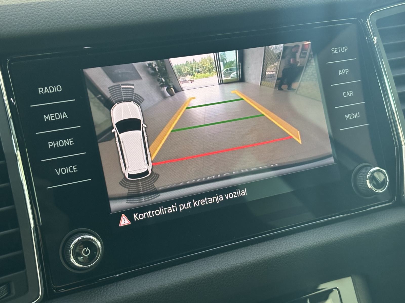 Škoda Kodiaq 2.0 TDI SportLine DSG - LED, koža, kamera, CANTON, alu 19, fotografija 13