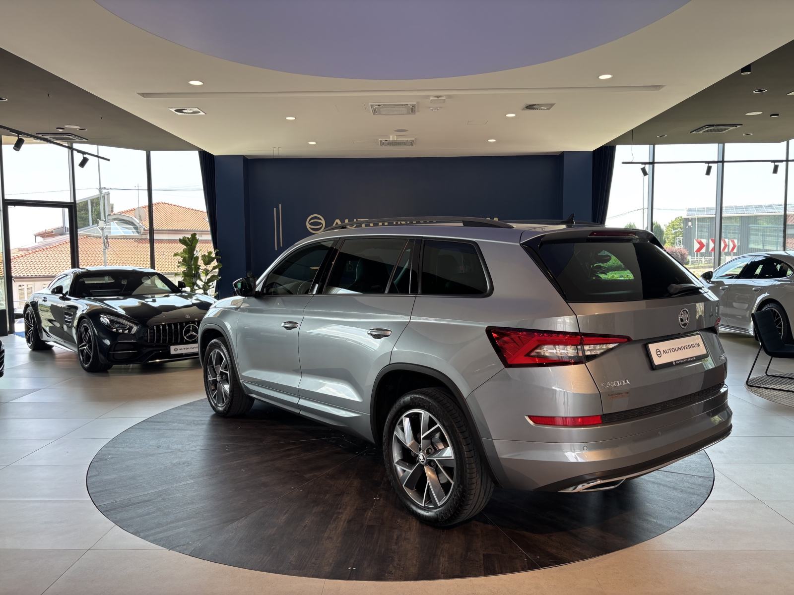 Škoda Kodiaq 2.0 TDI SportLine DSG - LED, koža, kamera, CANTON, alu 19, fotografija 4
