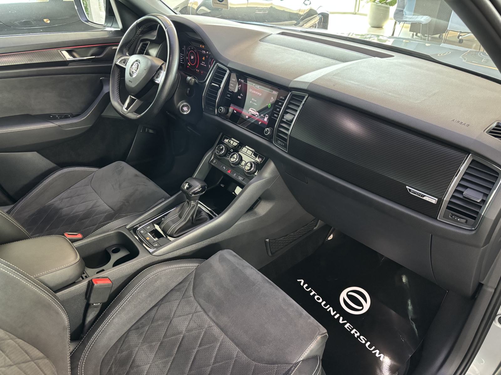 Škoda Kodiaq 2.0 TDI SportLine DSG - LED, koža, kamera, CANTON, alu 19, fotografija 9