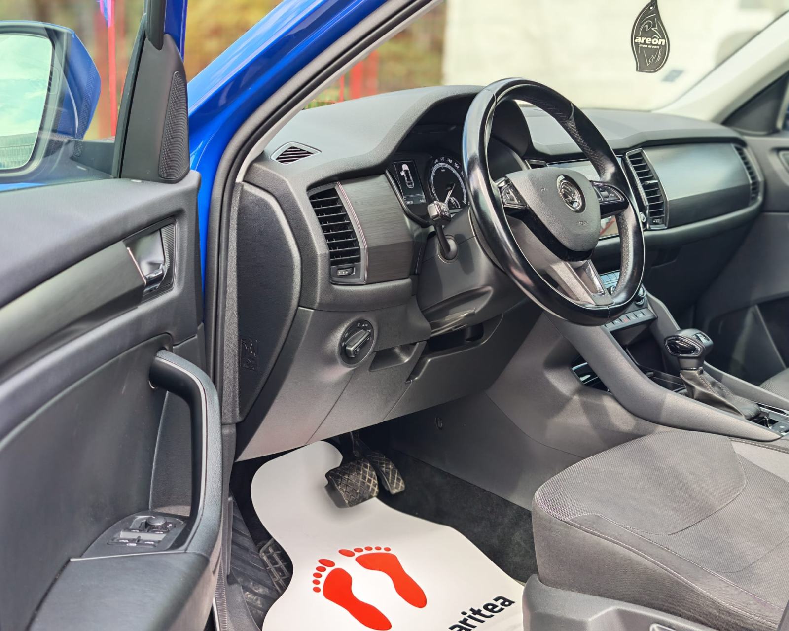 Škoda Kodiaq 2.0 TDI*STYLE*NAVI*LED*ALU*GARANCIJA, fotografija 12