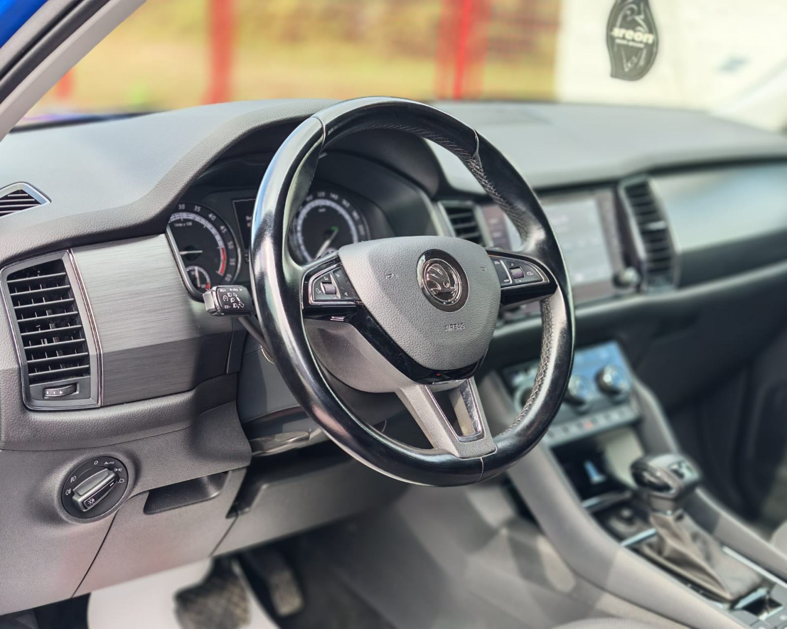 Škoda Kodiaq 2.0 TDI*STYLE*NAVI*LED*ALU*GARANCIJA, fotografija 11