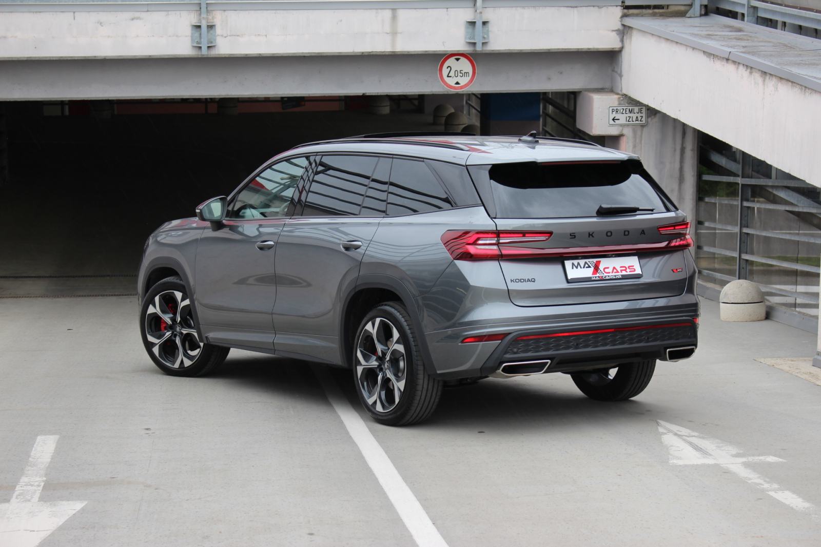 Škoda Kodiaq 2,0 TSI RS 4x4•Novi model•7 sjedala•Novo vozilo•Panorama, fotografija 5