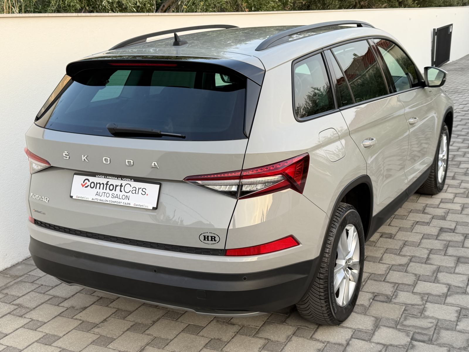 Škoda Kodiaq 2,0TDI Automatik/DSG~Navi~Full Led~Kamera~Servisna~Jamstv, fotografija 6