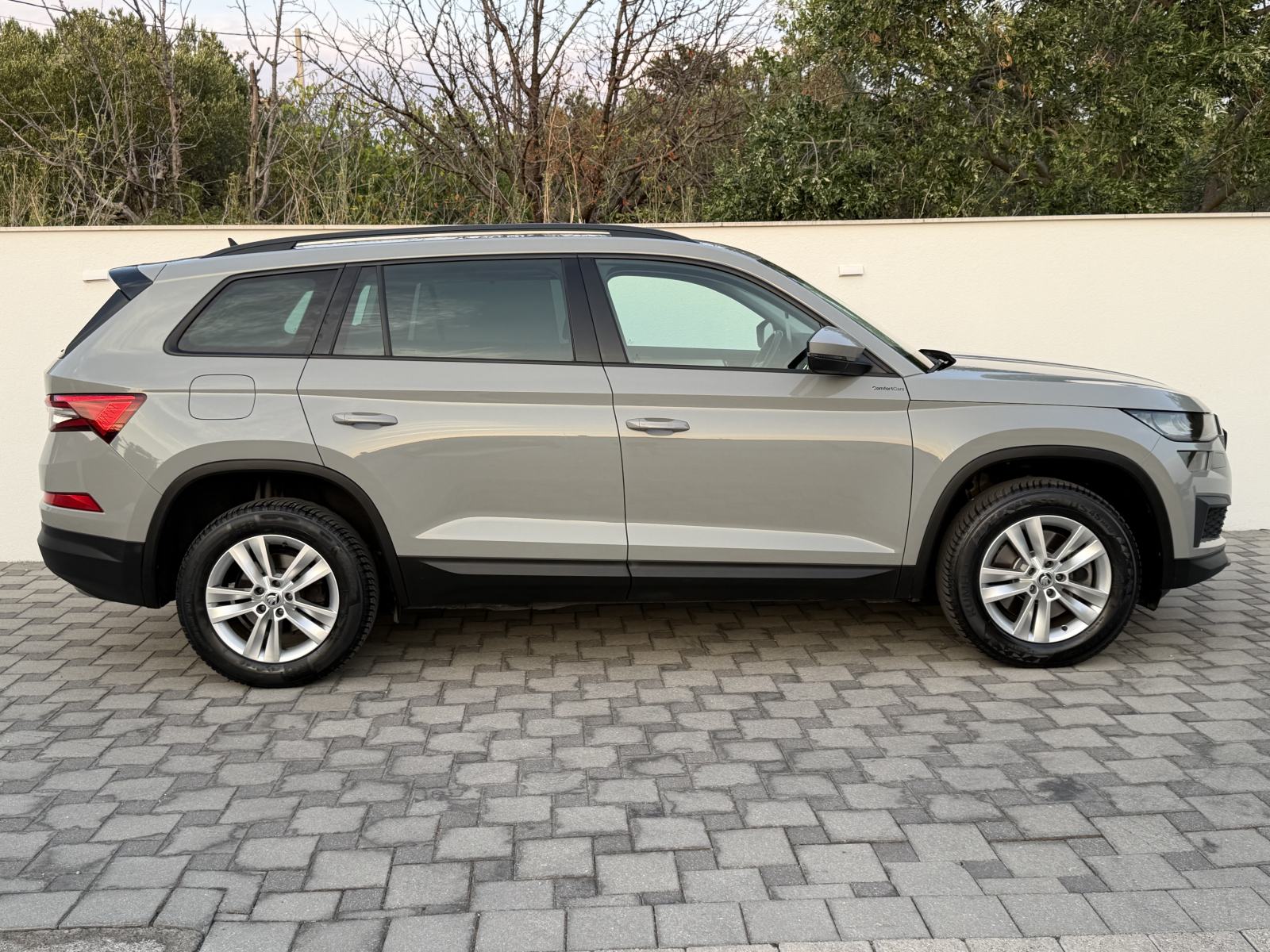Škoda Kodiaq 2,0TDI Automatik/DSG~Navi~Full Led~Kamera~Servisna~Jamstv, fotografija 8