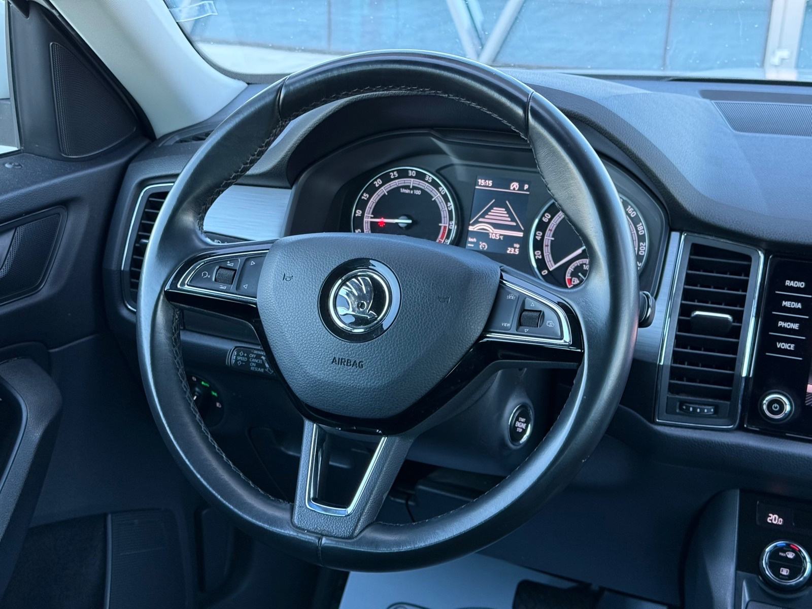 Škoda Kodiaq 2,0TDI DSG REG 09/26,ADAPTIVNI TEMP.,LANE,PARK PILOT, fotografija 16