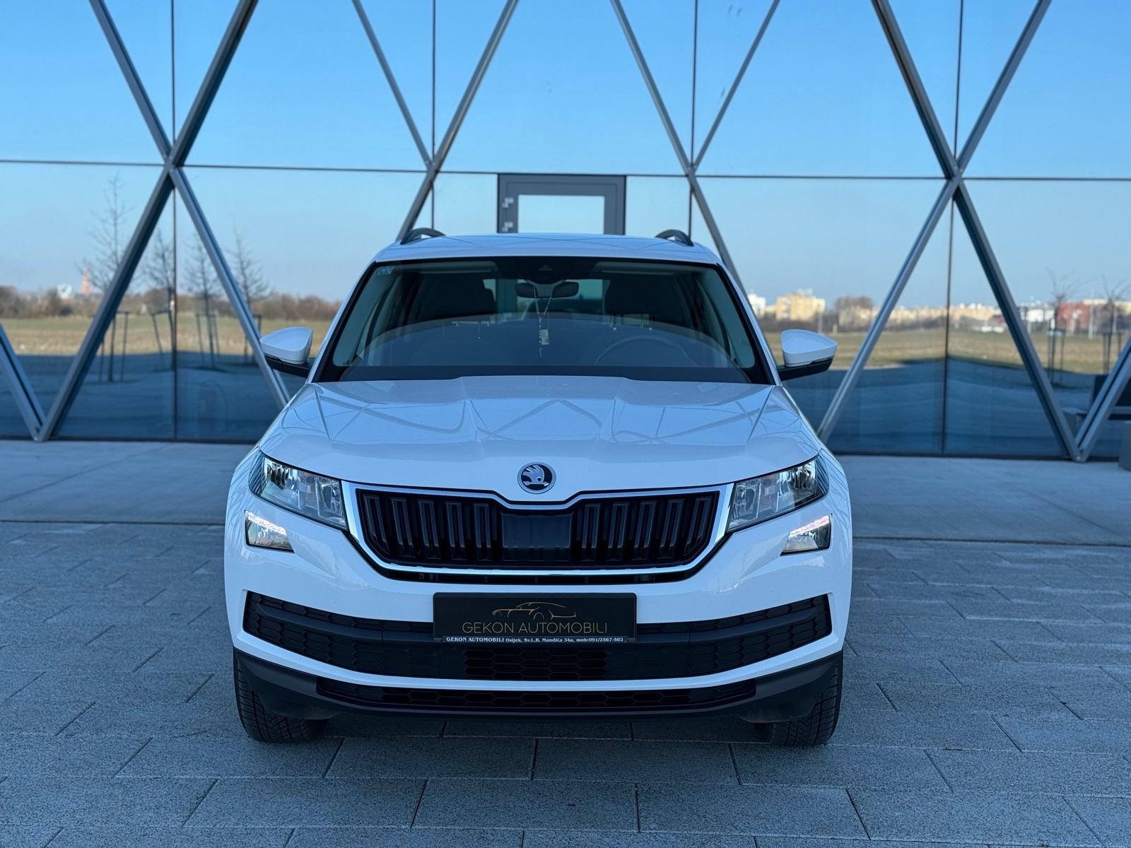 Škoda Kodiaq 2,0TDI DSG REG 09/26,ADAPTIVNI TEMP.,LANE,PARK PILOT, fotografija 8