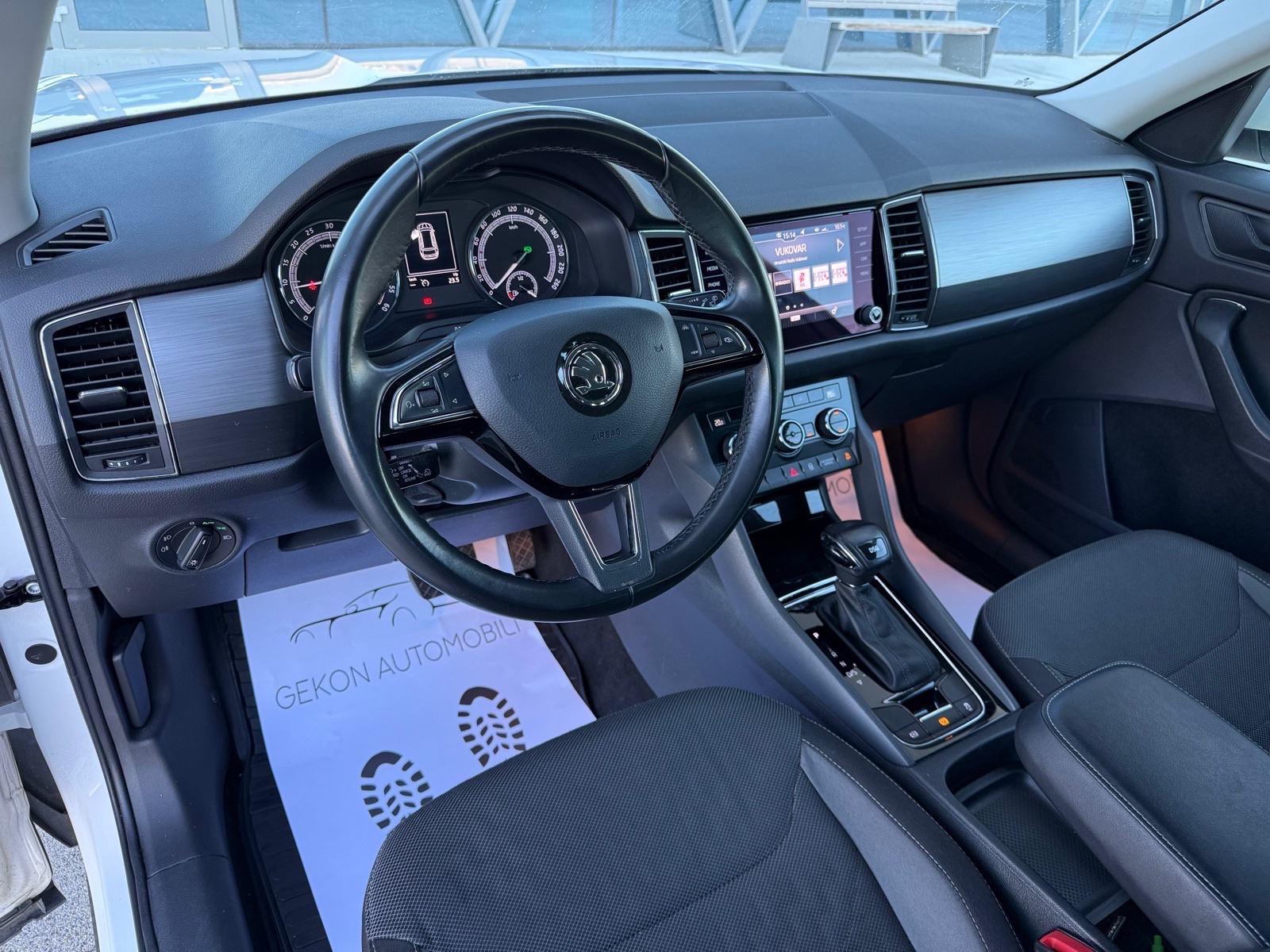 Škoda Kodiaq 2,0TDI DSG REG 09/26,ADAPTIVNI TEMP.,LANE,PARK PILOT, fotografija 9