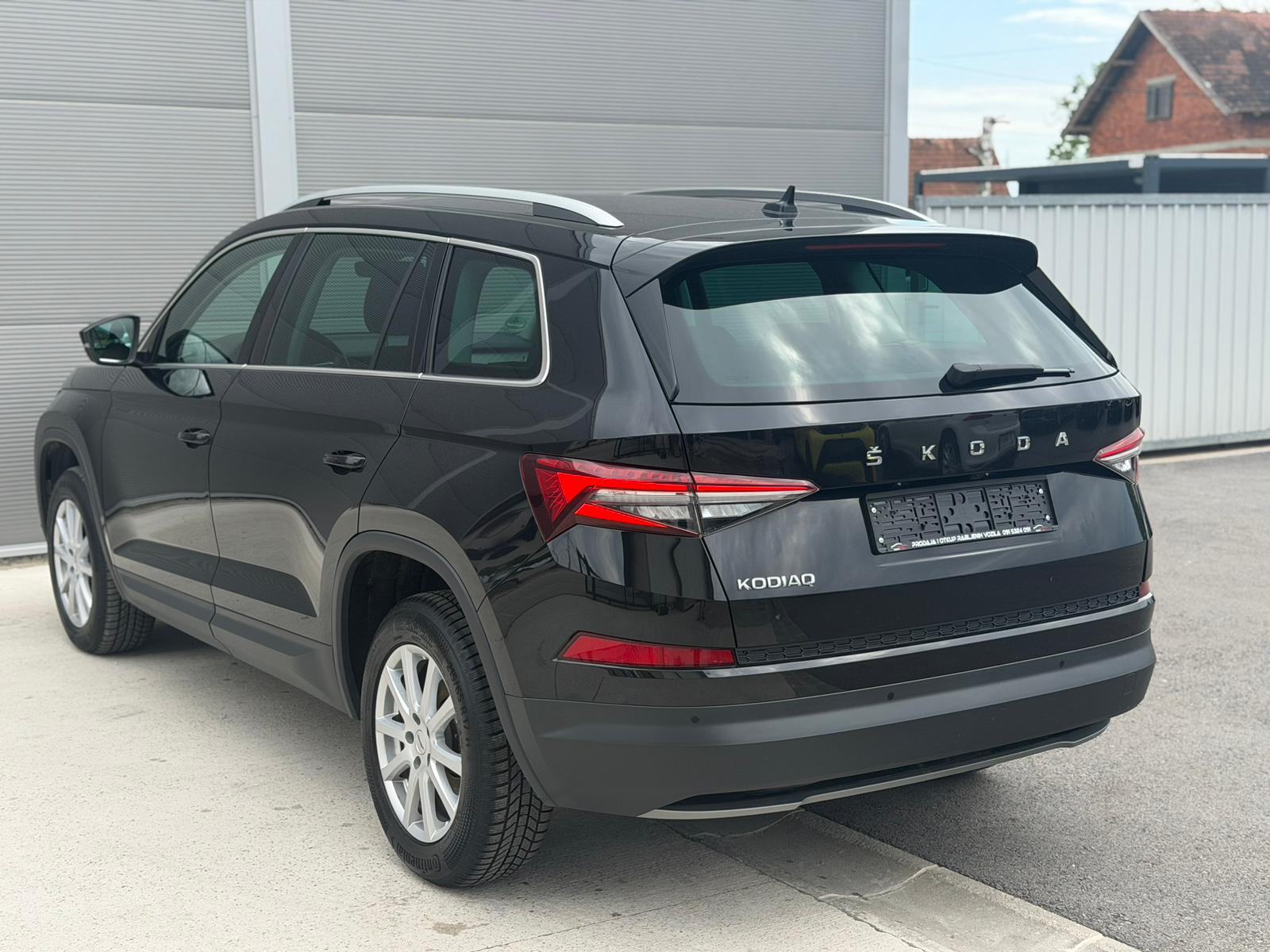 Škoda Kodiaq 2,0TDI DSG STYLE+--LED MATRIX--VIRTUAL--NAVI--PUNO OPREME, fotografija 10
