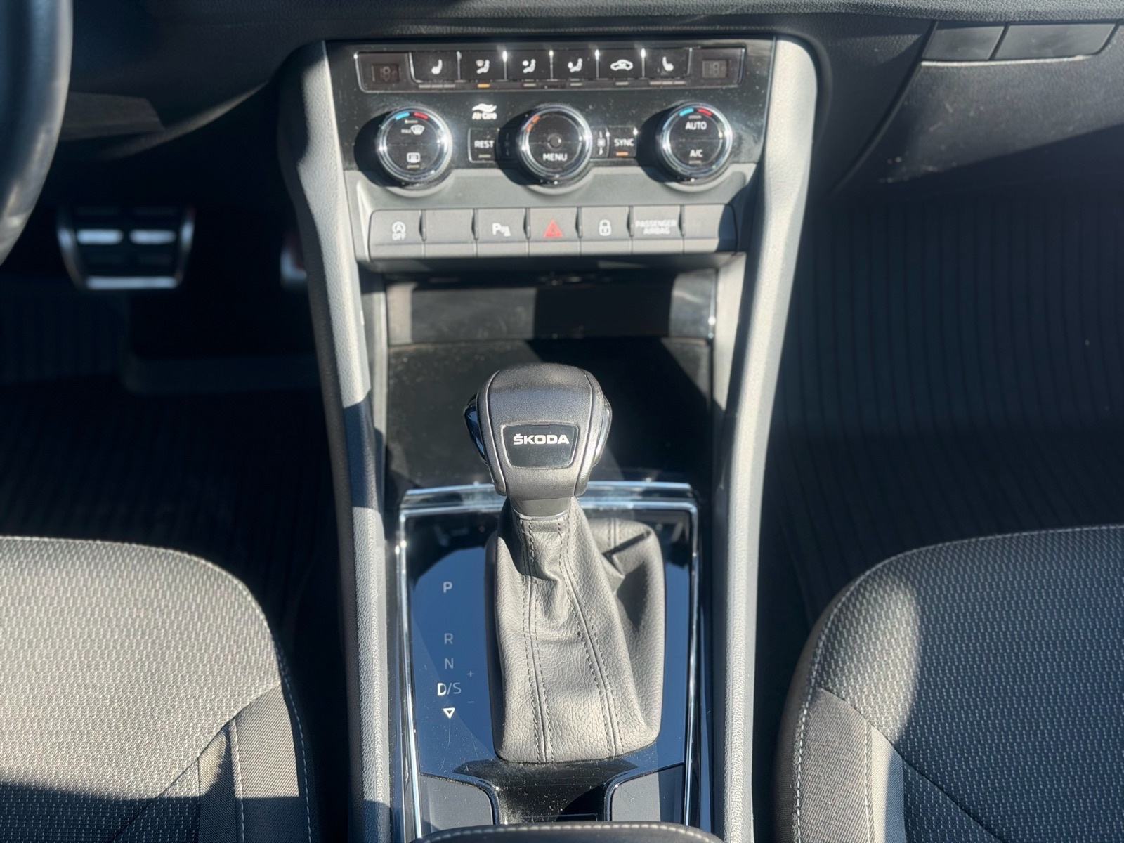 Škoda Kodiaq 2022 Redizajn Automatik Matrix Crystal Virtual Kamera, fotografija 19
