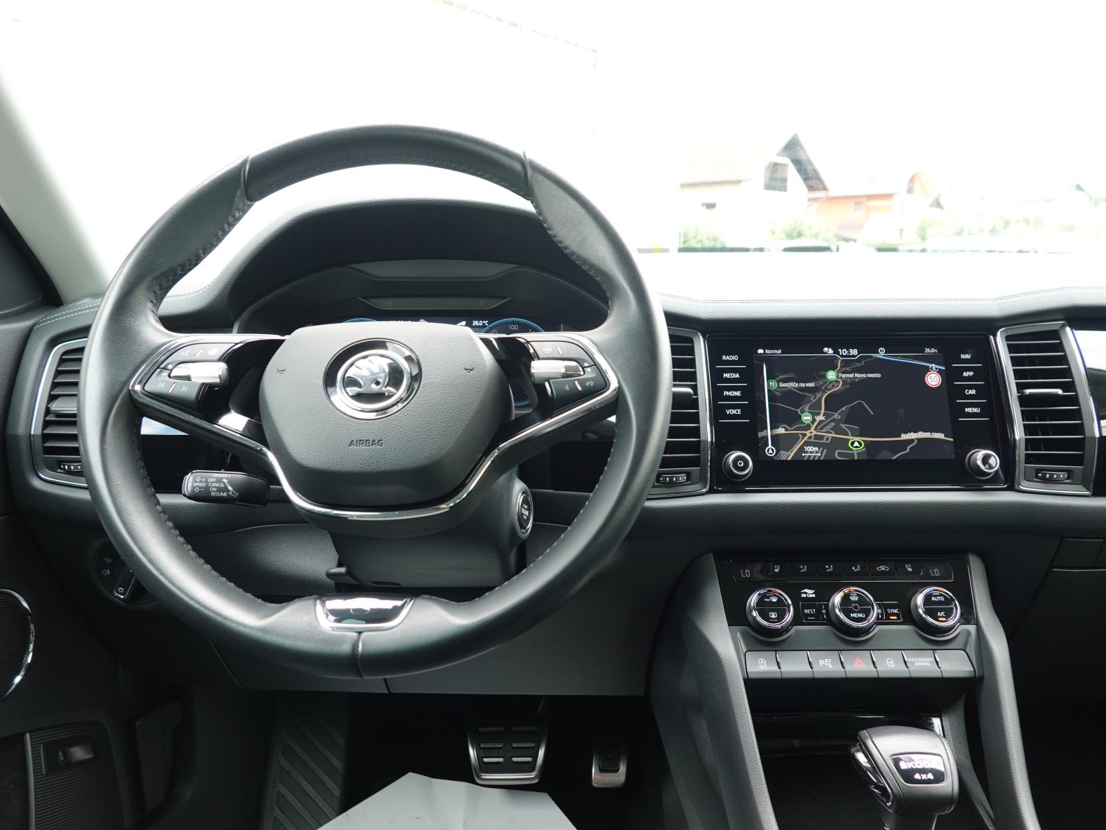 Škoda Kodiaq 4x4 2.0 TDI L K DSG+MATRIX+360KAMERA+CANTON, fotografija 9