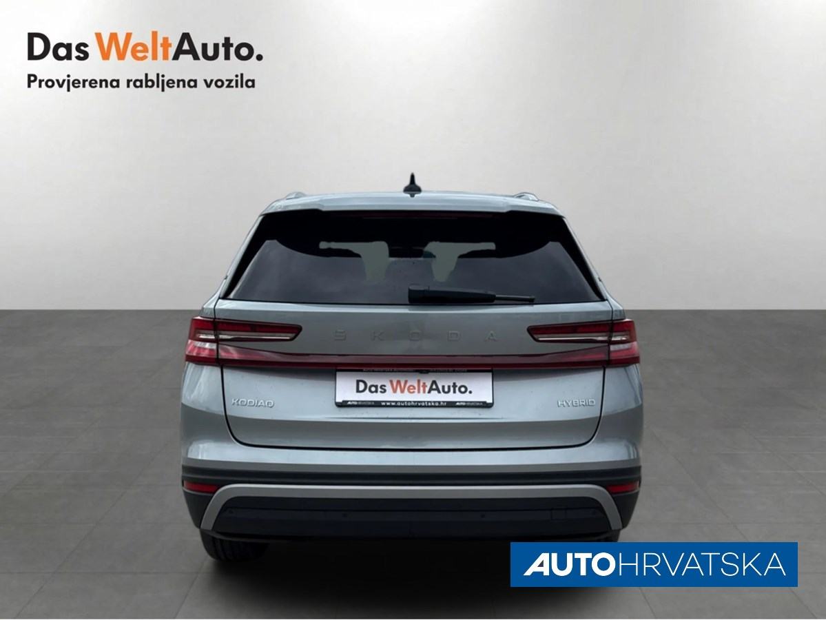 ŠKODA KODIAQ SportLine 2.0 TDI DSG - TVORNIČKO JAMSTVO, 45.400,00 €, fotografija 6